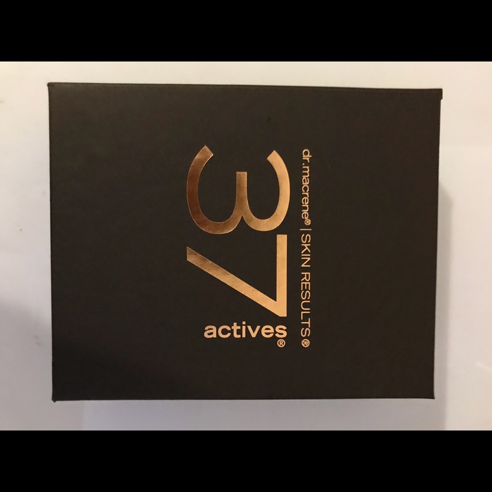 37 ActiveHighPerformance Anti-Aging deluxe samples